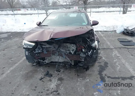 2018 Buick Regal Sportback Preferred Ii from USA, damaged, VIN W04GM6SX7J1090513